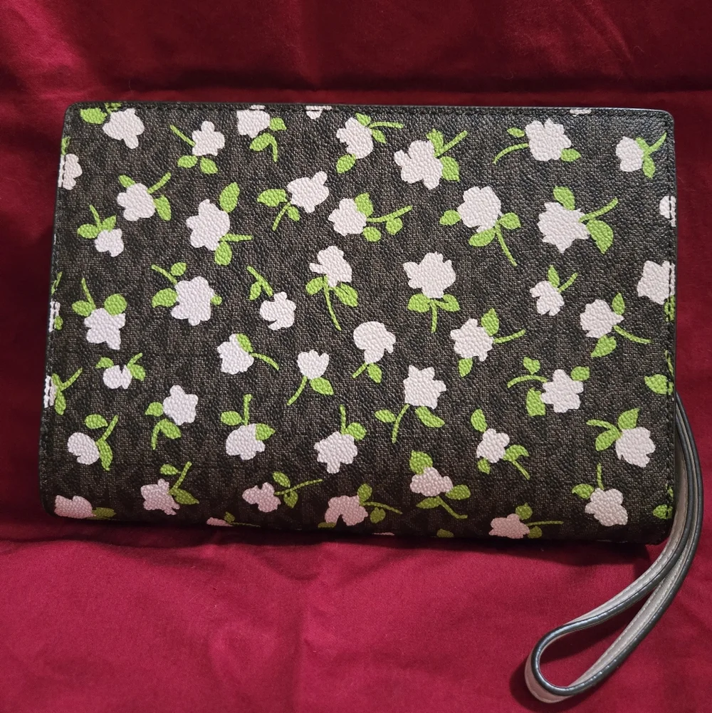 Michael Kors Jet Set Signature Embossed Floral XL Wristlet/Wallet - Picture 2 of 7